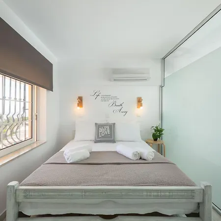 Pefkos View & Maisonette