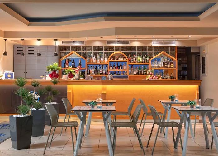 Aparthotel Pefkos View & Maisonette