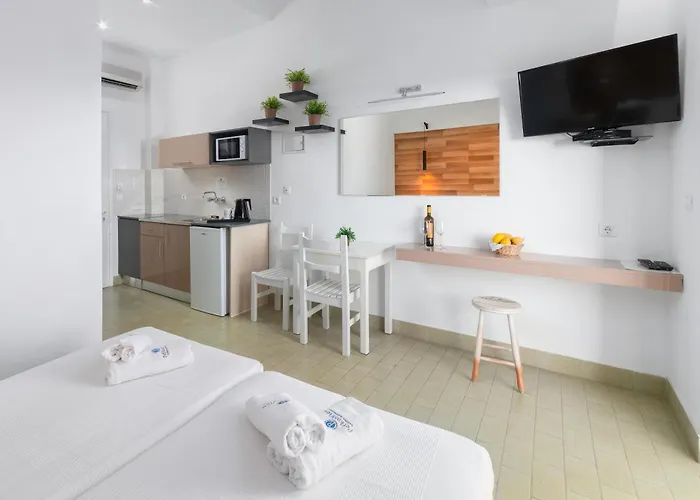 Pefkos View & Maisonette 4*