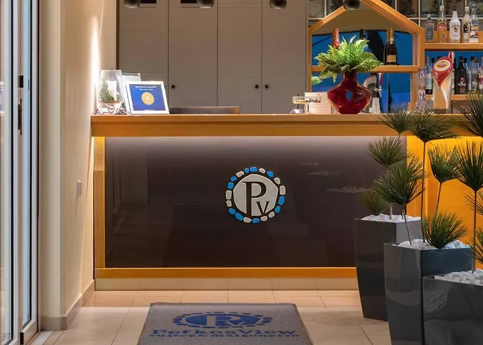 Pefkos View & Maisonette 4* Pefki