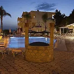 Pefkos View & Maisonette 아파트호텔 4*