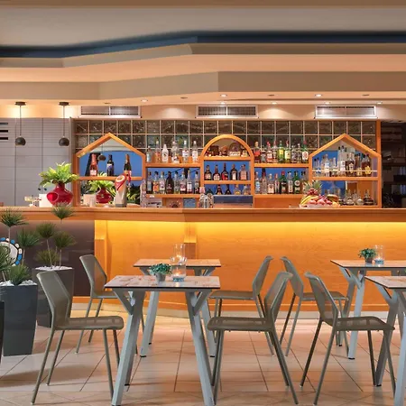 מלון דירות Pefkos View & Maisonette 4*