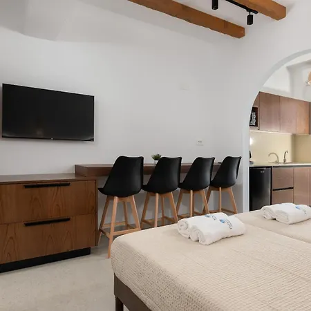 Pefkos View & Maisonette Apart-hotel 4*
