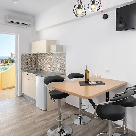 Pefkos View & Maisonette 4*