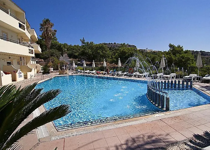 Lägenhetshotell Pefkos View & Maisonette 4*